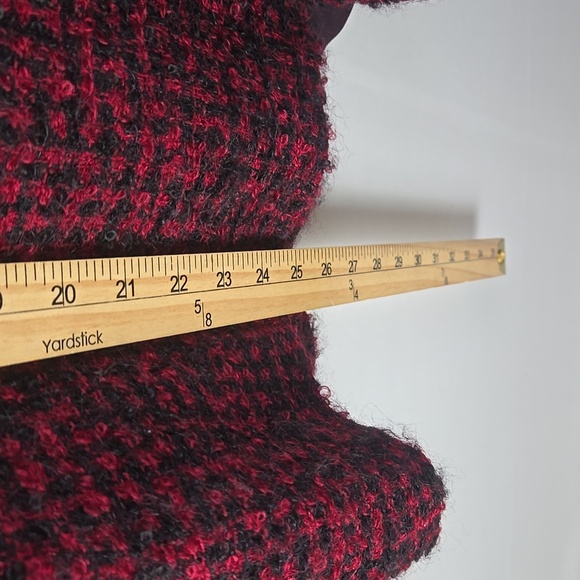 Jones New York Red Black Mohair & Wool Blend Tweed Jacket w/ Detail Buttons Sz 8 - Picture 8 of 9